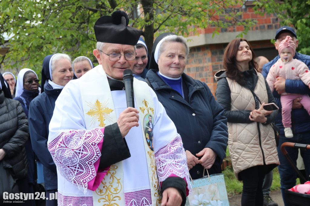 Odsłonięcie tablicy w Podrzeczu