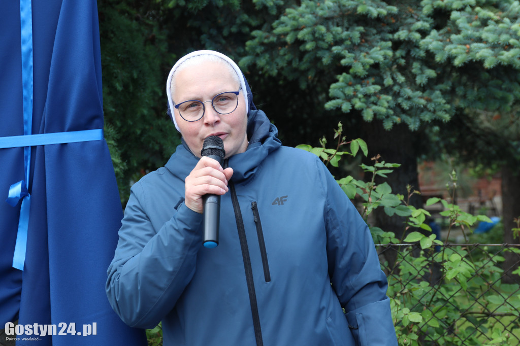 Odsłonięcie tablicy w Podrzeczu
