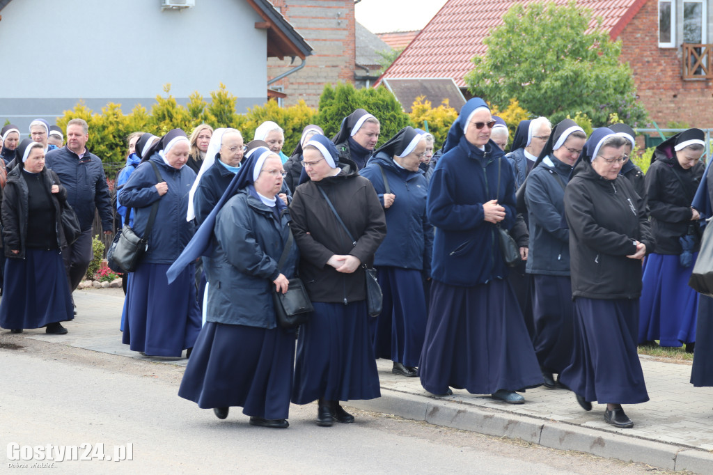 Odsłonięcie tablicy w Podrzeczu