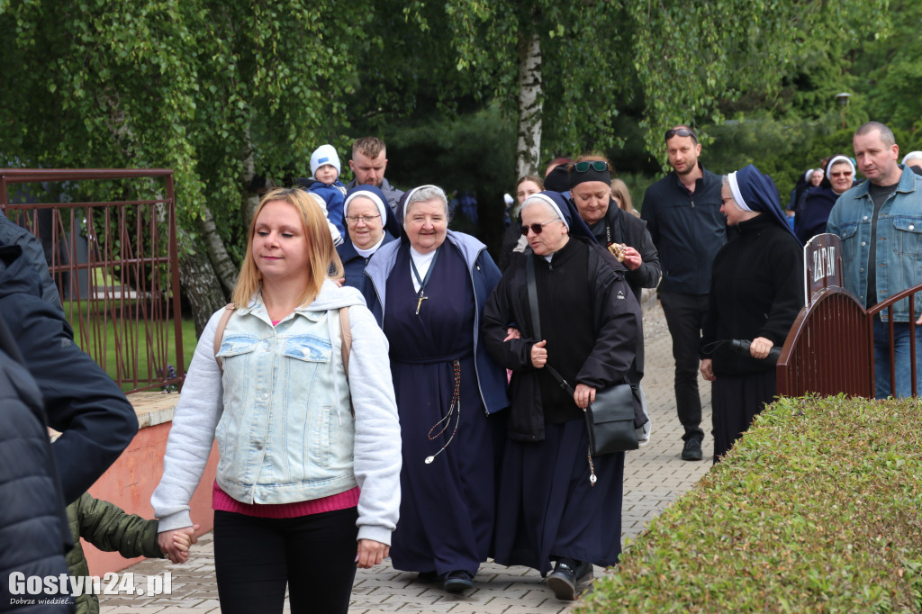 Odsłonięcie tablicy w Podrzeczu