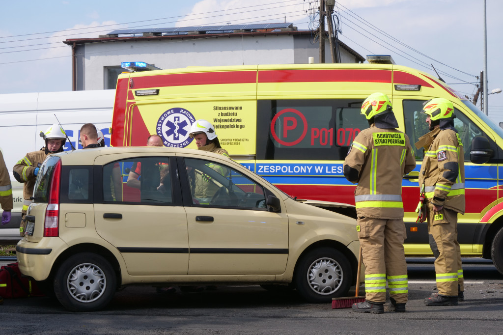 Kolizja na skrzyżowaniu ul Leszczyńskiej w Gostyniu.