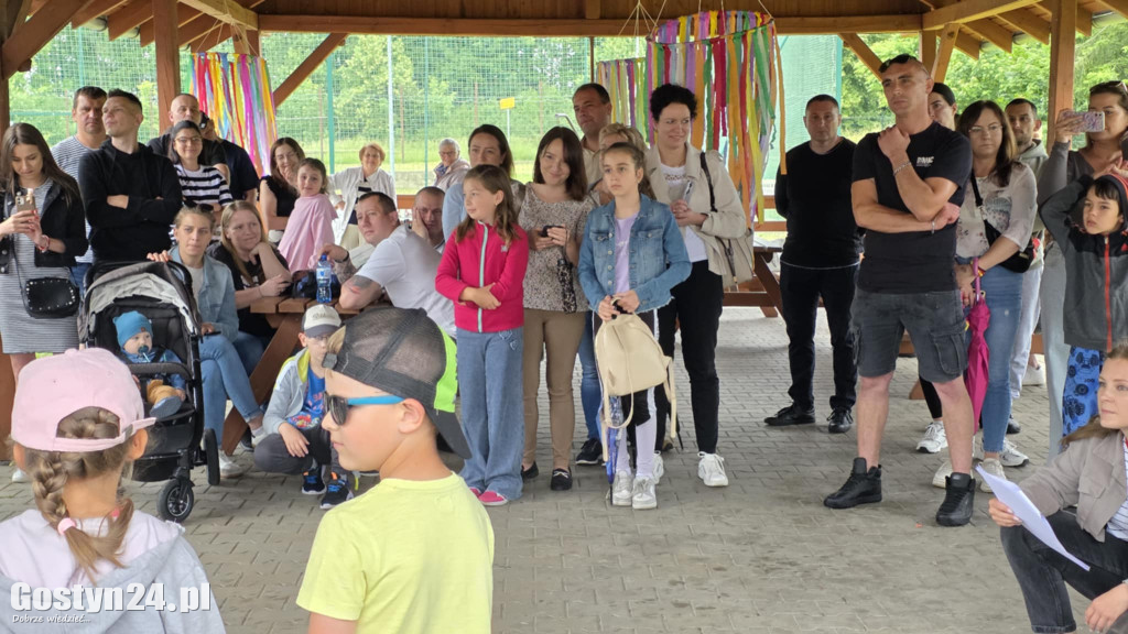 Piknik Rodzinny na terenie rekreacyjnym w Goli