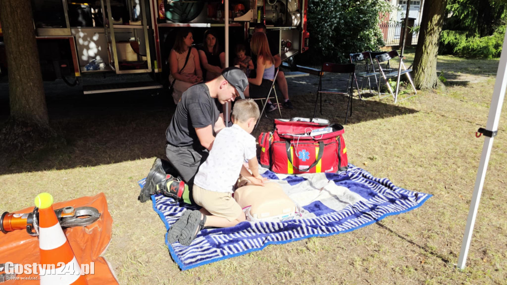 Piknik parafialny przy kościele w Piaskach