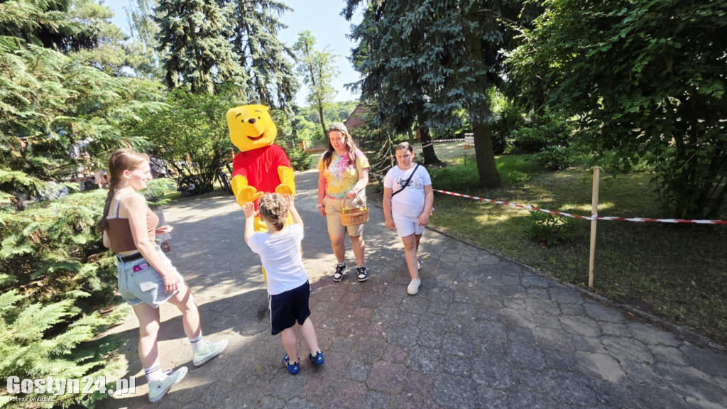 Piknik parafialny przy kościele w Piaskach