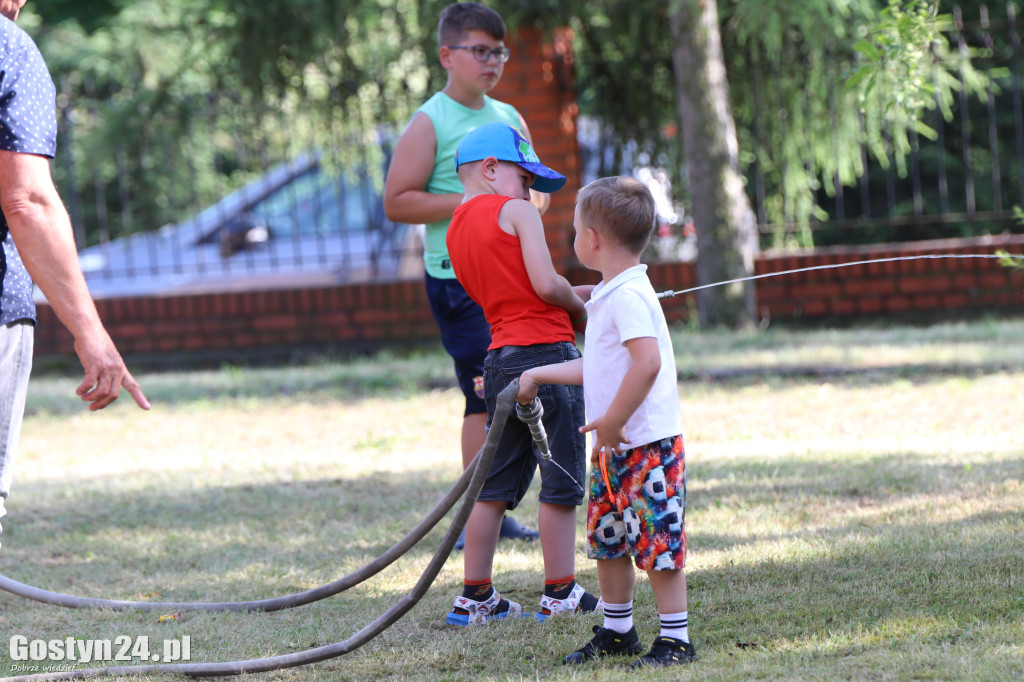 Piknik parafialny przy kościele w Piaskach