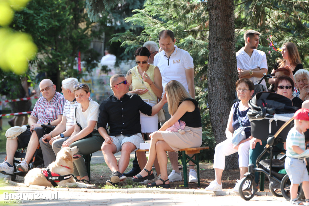 Piknik parafialny przy kościele w Piaskach