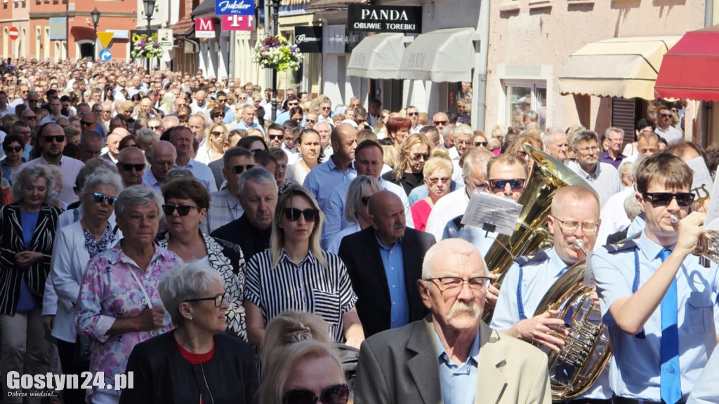 Procesja Bożego Ciała ulicami Gostynia