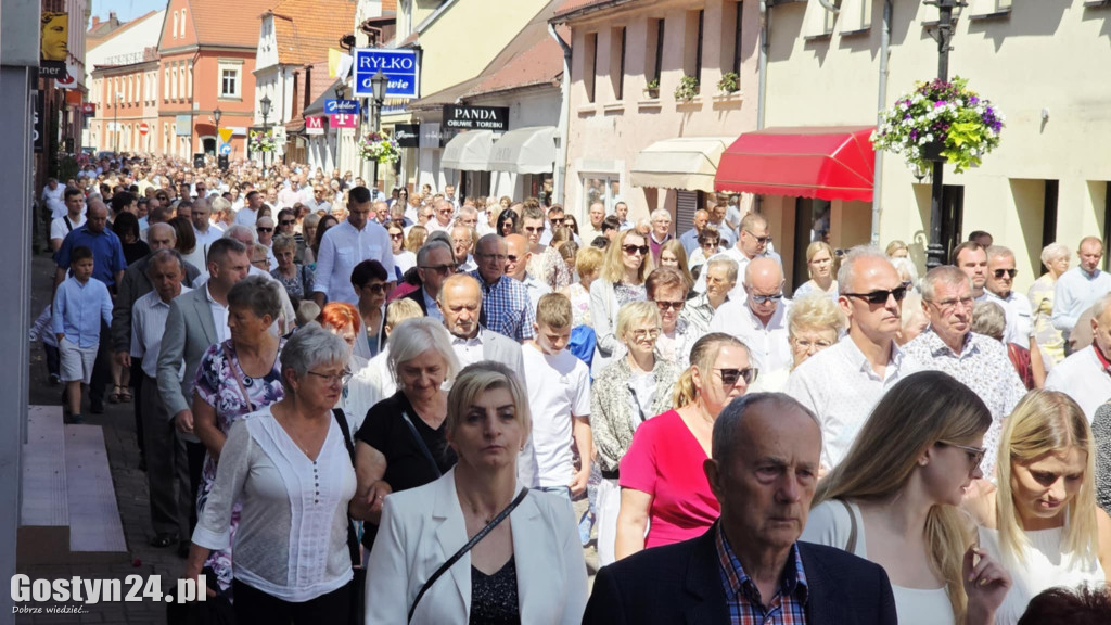 Procesja Bożego Ciała ulicami Gostynia