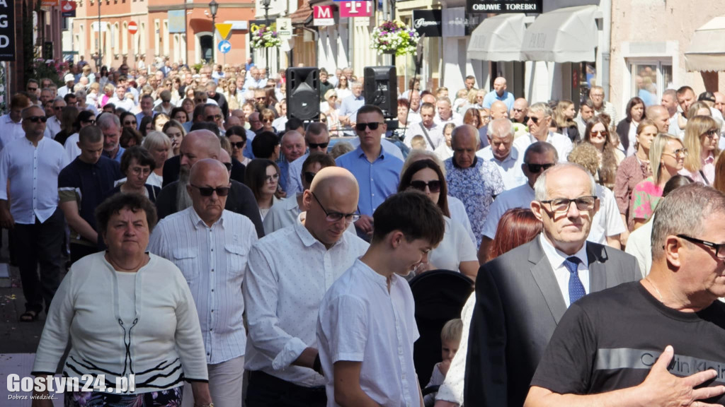 Procesja Bożego Ciała ulicami Gostynia