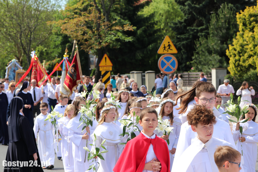 Procesja Bożego Ciała ulicami Gostynia