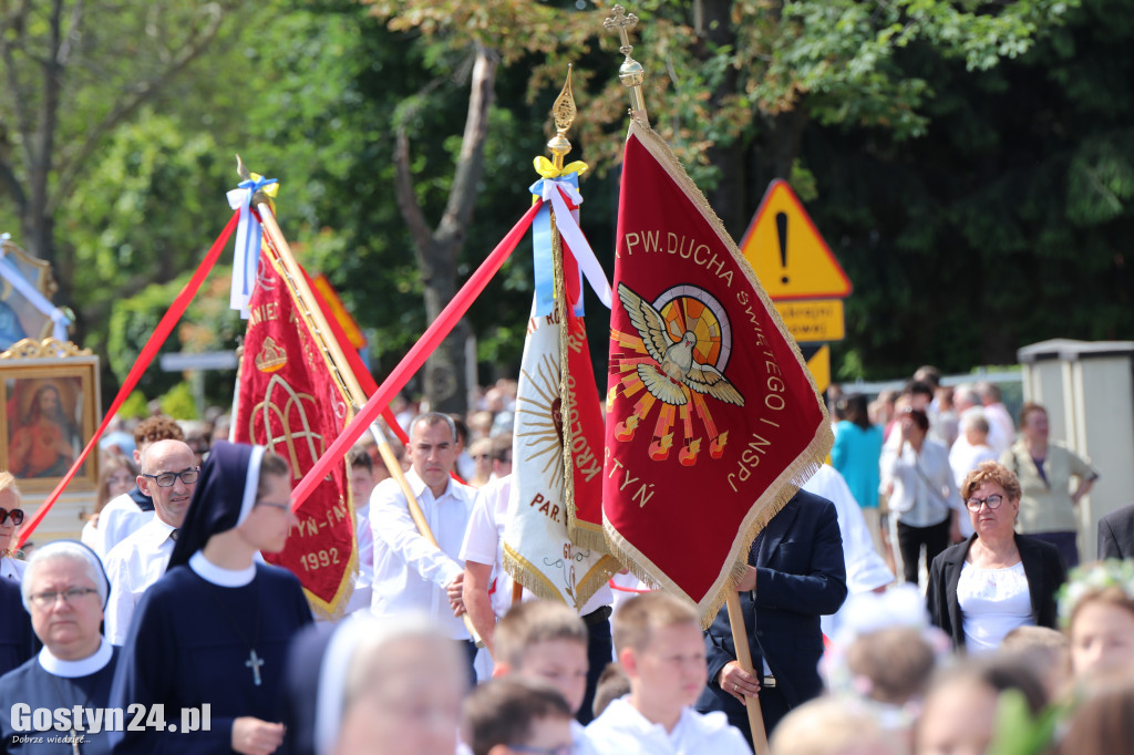 Procesja Bożego Ciała ulicami Gostynia