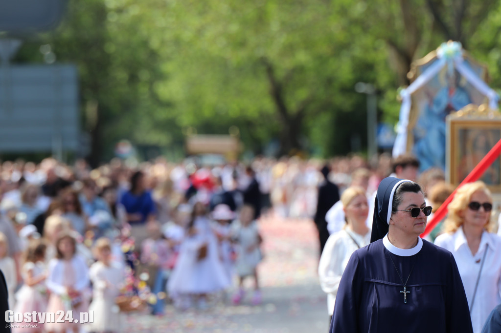 Procesja Bożego Ciała ulicami Gostynia