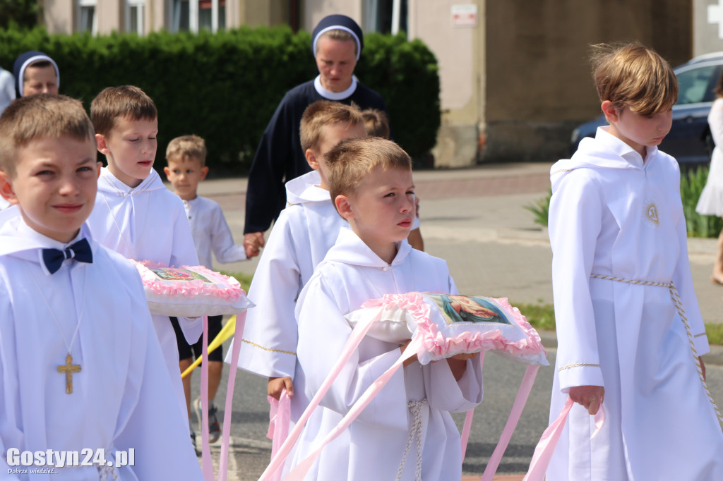 Procesja Bożego Ciała ulicami Gostynia
