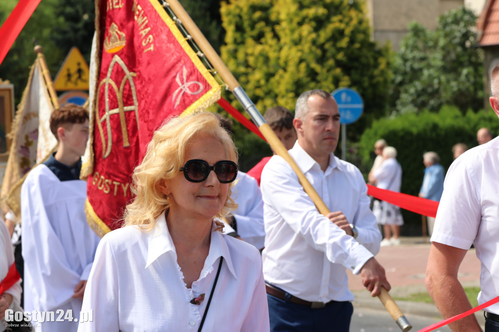 Procesja Bożego Ciała ulicami Gostynia