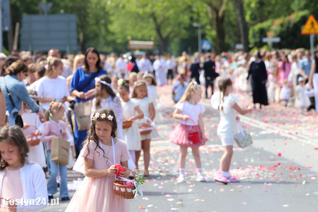 Procesja Bożego Ciała ulicami Gostynia