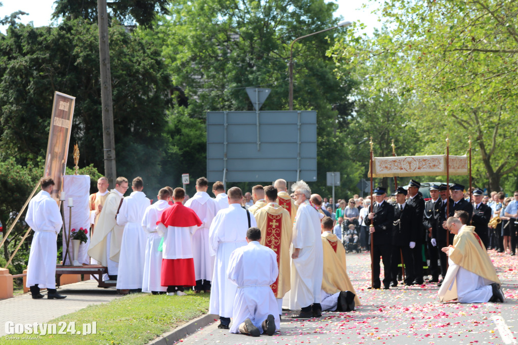 Procesja Bożego Ciała ulicami Gostynia
