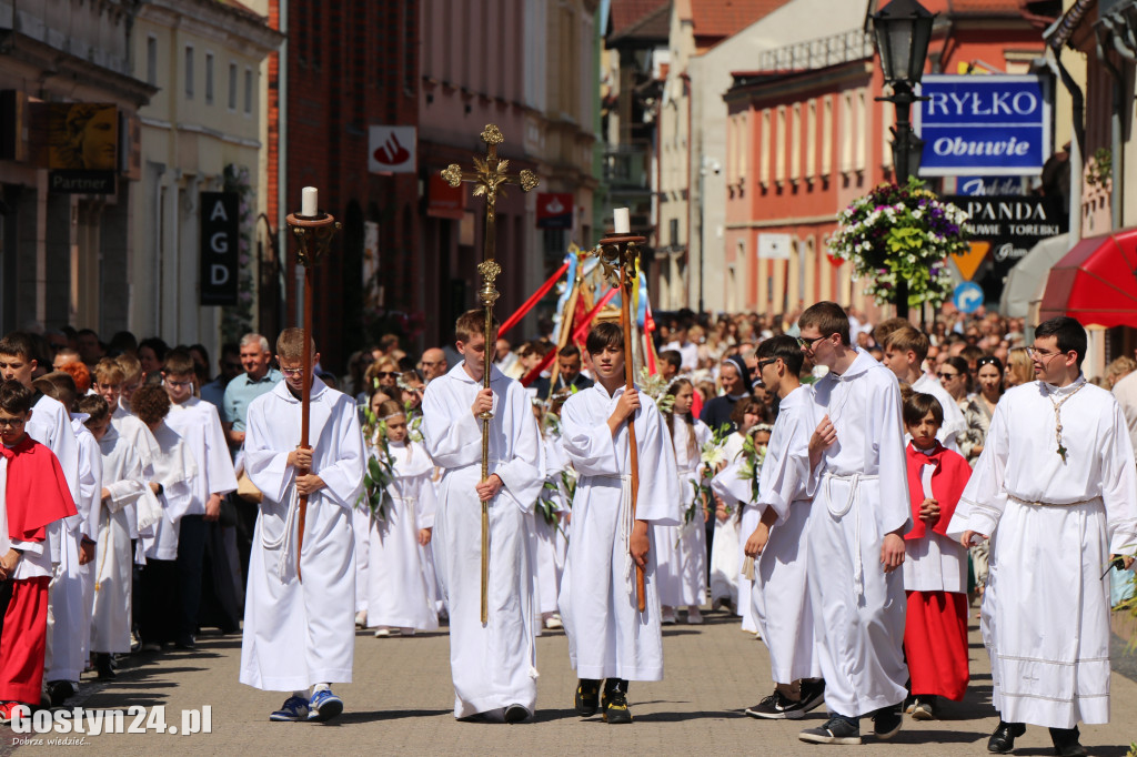 Procesja Bożego Ciała ulicami Gostynia