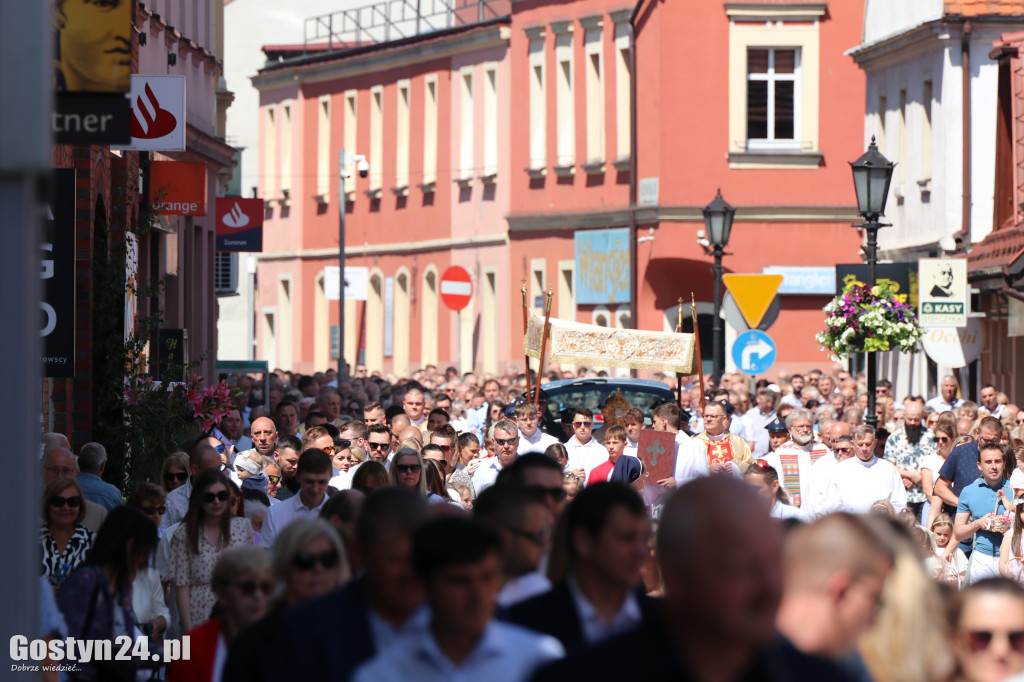 Procesja Bożego Ciała ulicami Gostynia