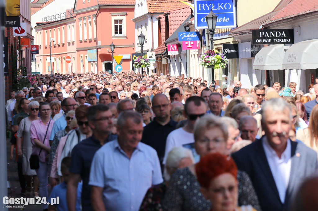 Procesja Bożego Ciała ulicami Gostynia