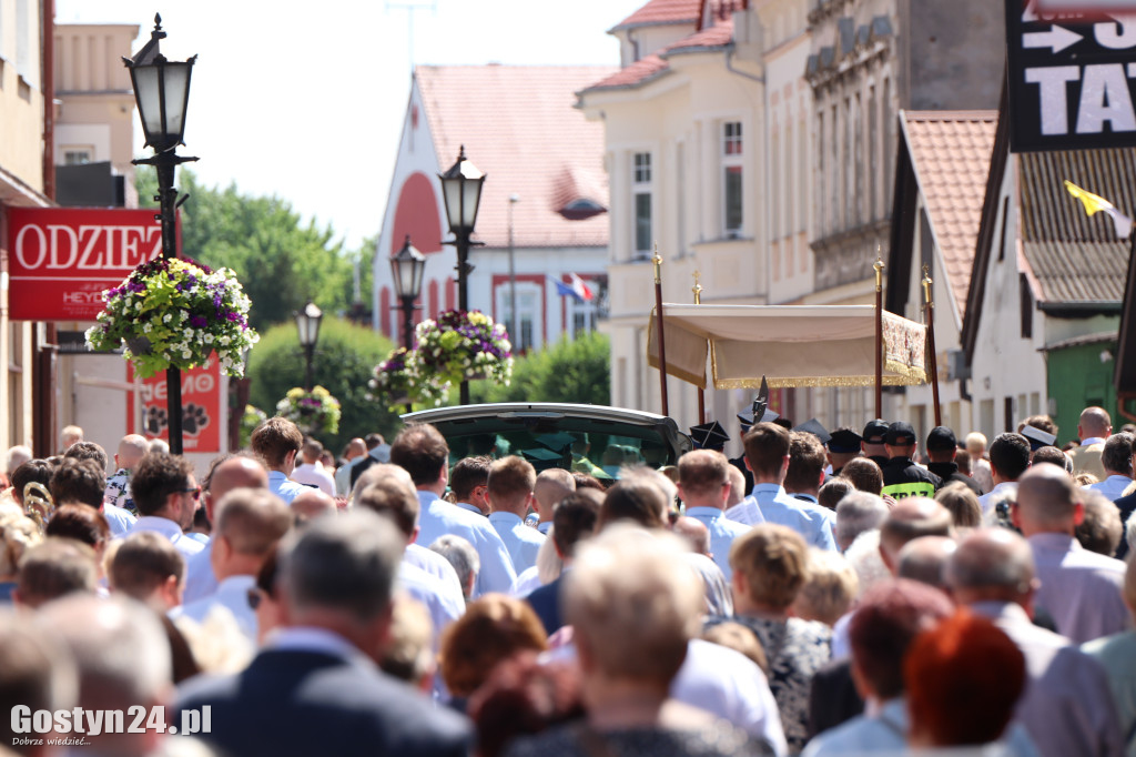 Procesja Bożego Ciała ulicami Gostynia
