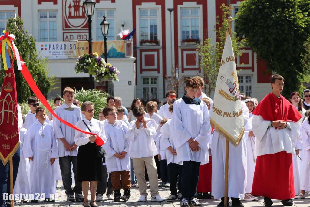 Procesja Bożego Ciała ulicami Gostynia