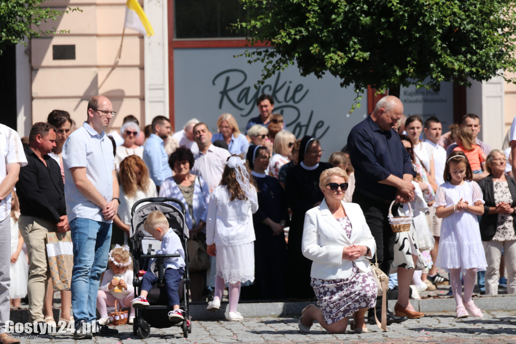 Procesja Bożego Ciała ulicami Gostynia
