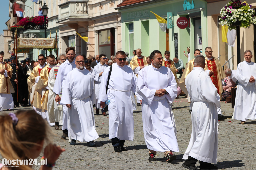 Procesja Bożego Ciała ulicami Gostynia