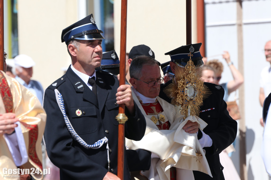 Procesja Bożego Ciała ulicami Gostynia