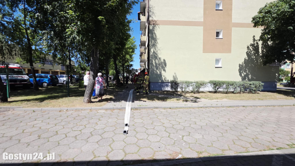 Interwencja strażaków na gostyńskim osiedlu