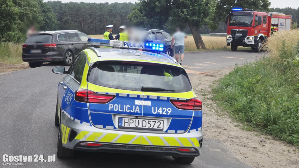 Zderzenie na zakręcie na trasie Piaski-Smogorzewo