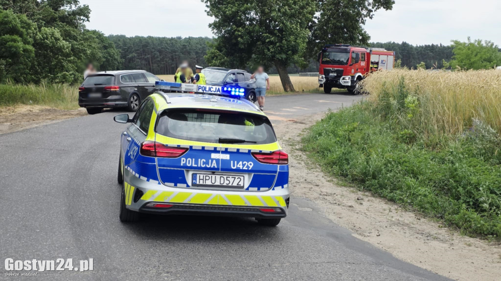 Zderzenie na zakręcie na trasie Piaski-Smogorzewo