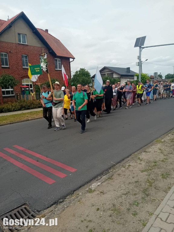 Pielgrzymi z Grupy Buk zawitali do Łęki Wielkiej