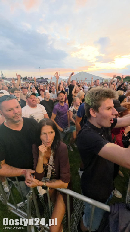 Koncert zespołu ŁZY w Poniecu