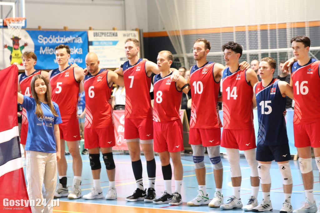 Mecz Norwegia-Dania w gostyńskim LO