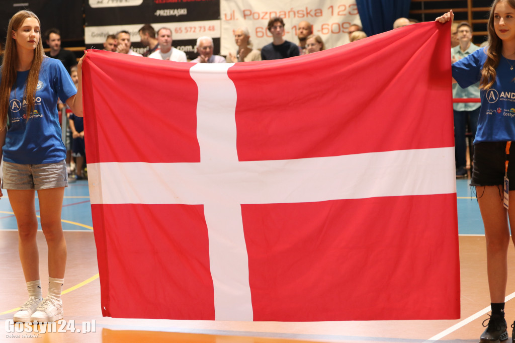 Mecz Norwegia-Dania w gostyńskim LO