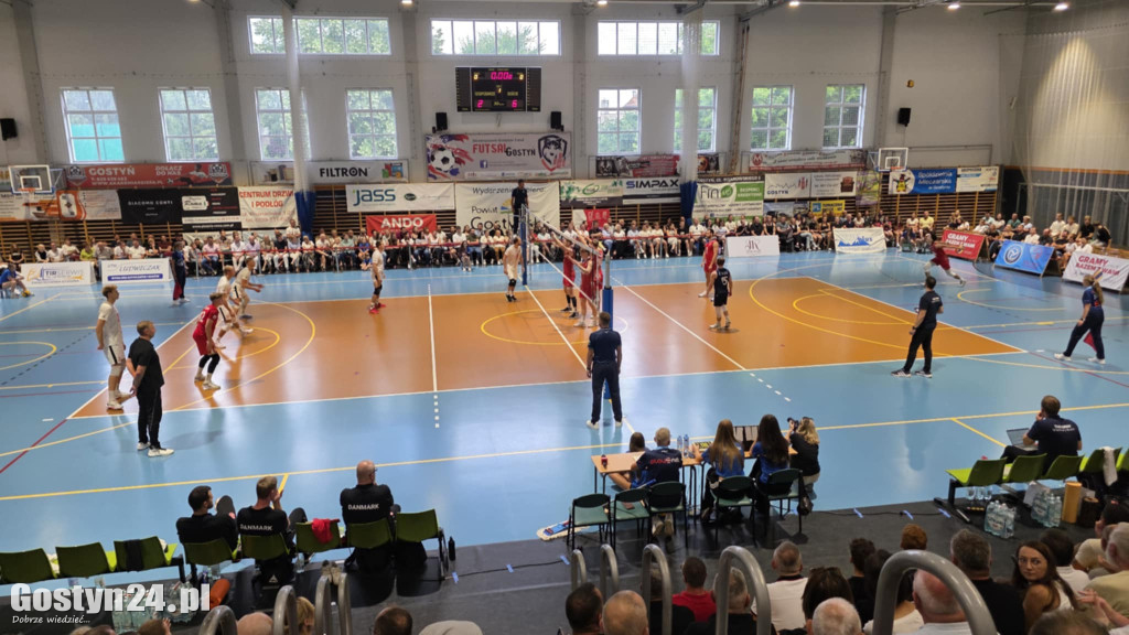 Mecz Norwegia-Dania w gostyńskim LO