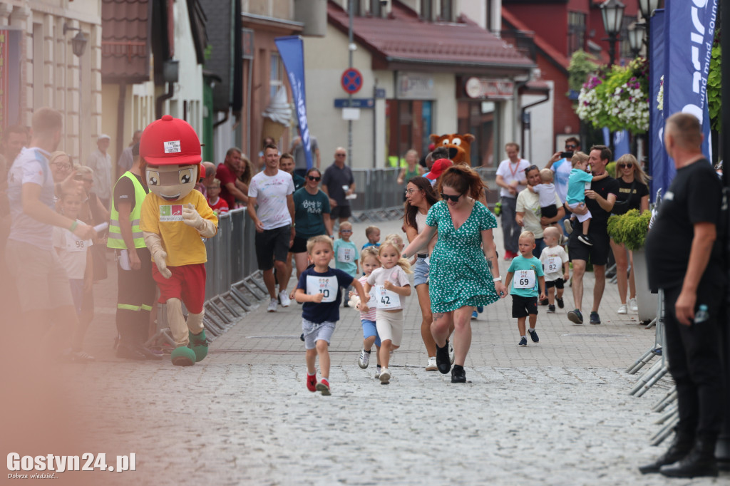 Biegi dzieci podczas GO5 - Gostyń
