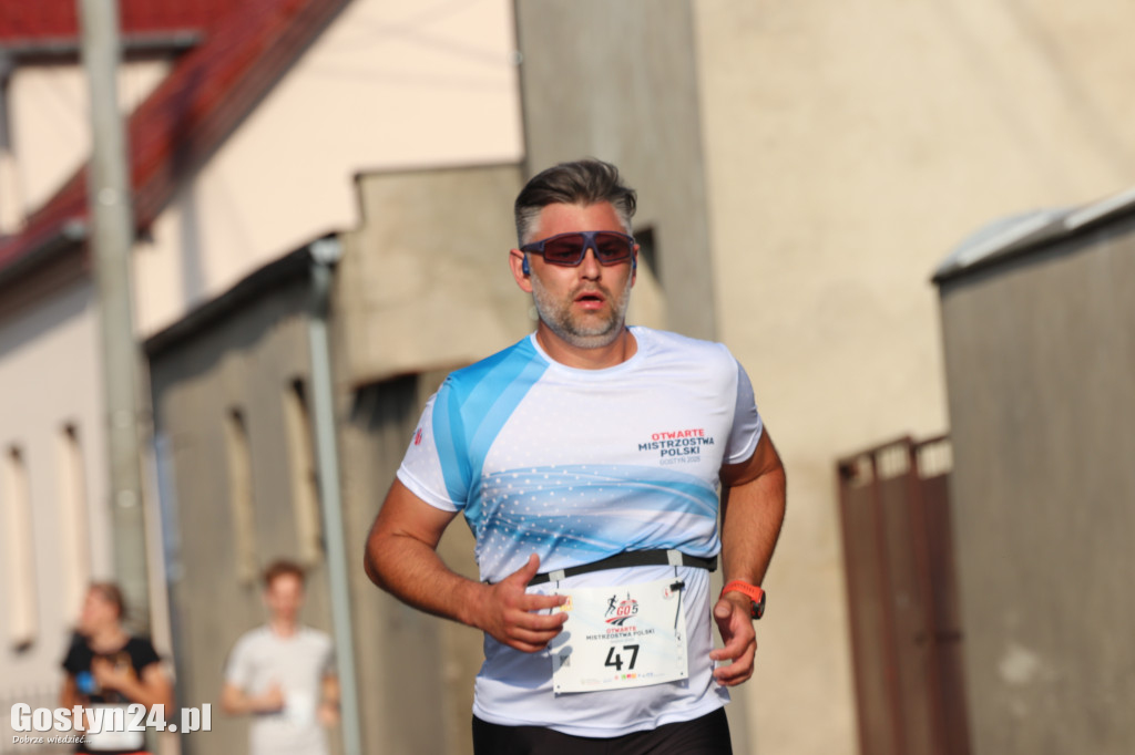 Biegi GO 5 Gostyń. Ogromne tempo na trasie