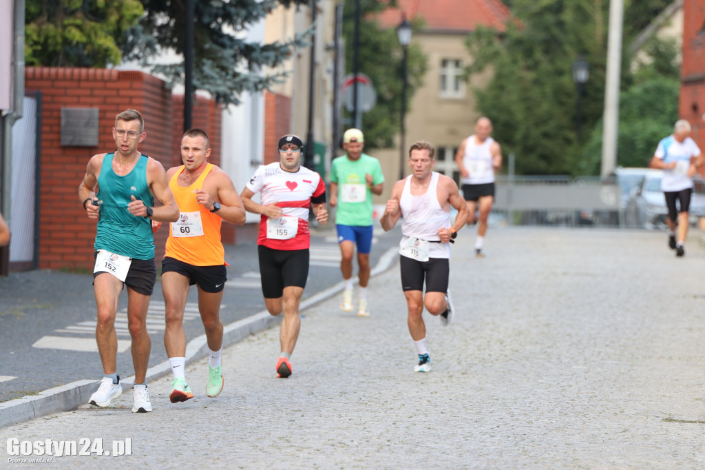 Biegi GO 5 Gostyń. Ogromne tempo na trasie