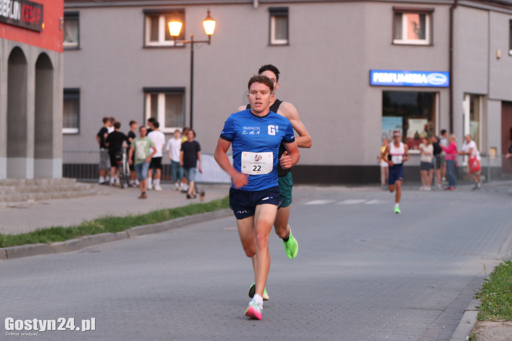 Biegi GO 5 Gostyń. Ogromne tempo na trasie