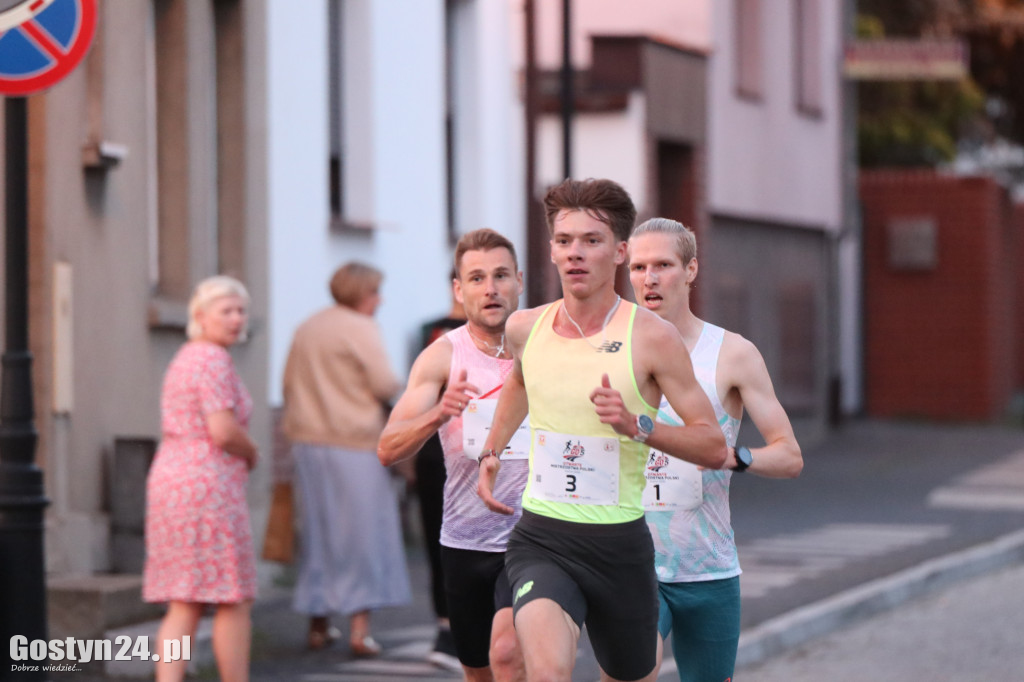 Biegi GO 5 Gostyń. Ogromne tempo na trasie
