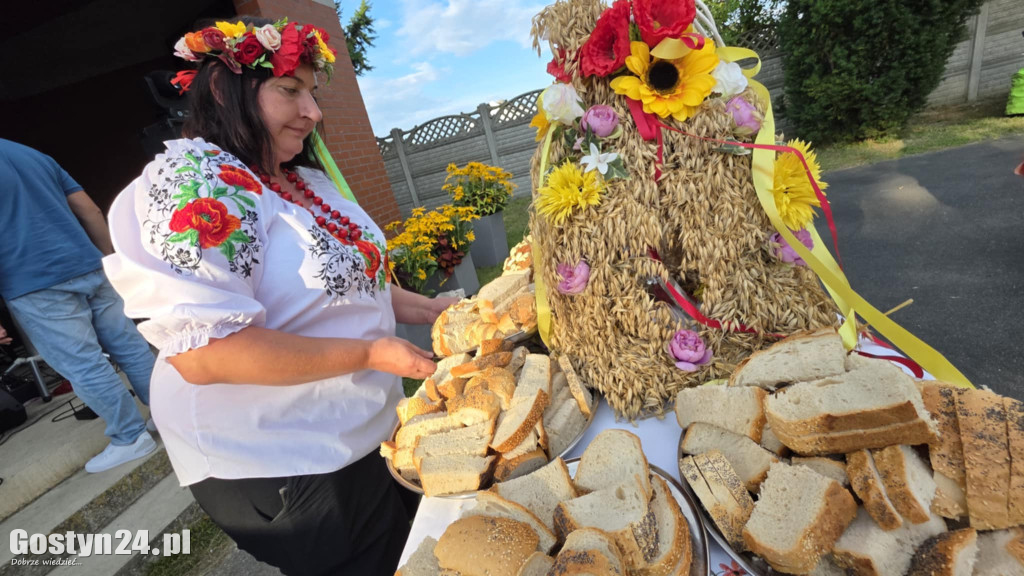 Dożynki w podgostyńskiej wsi Brzezie