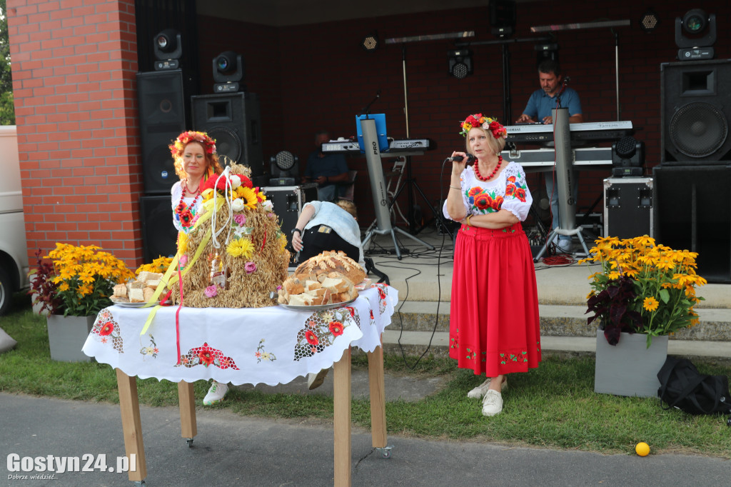 Dożynki w podgostyńskiej wsi Brzezie