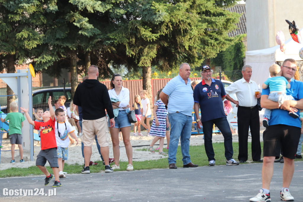 Dożynki w podgostyńskiej wsi Brzezie