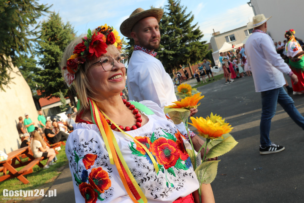 Dożynki w podgostyńskiej wsi Brzezie