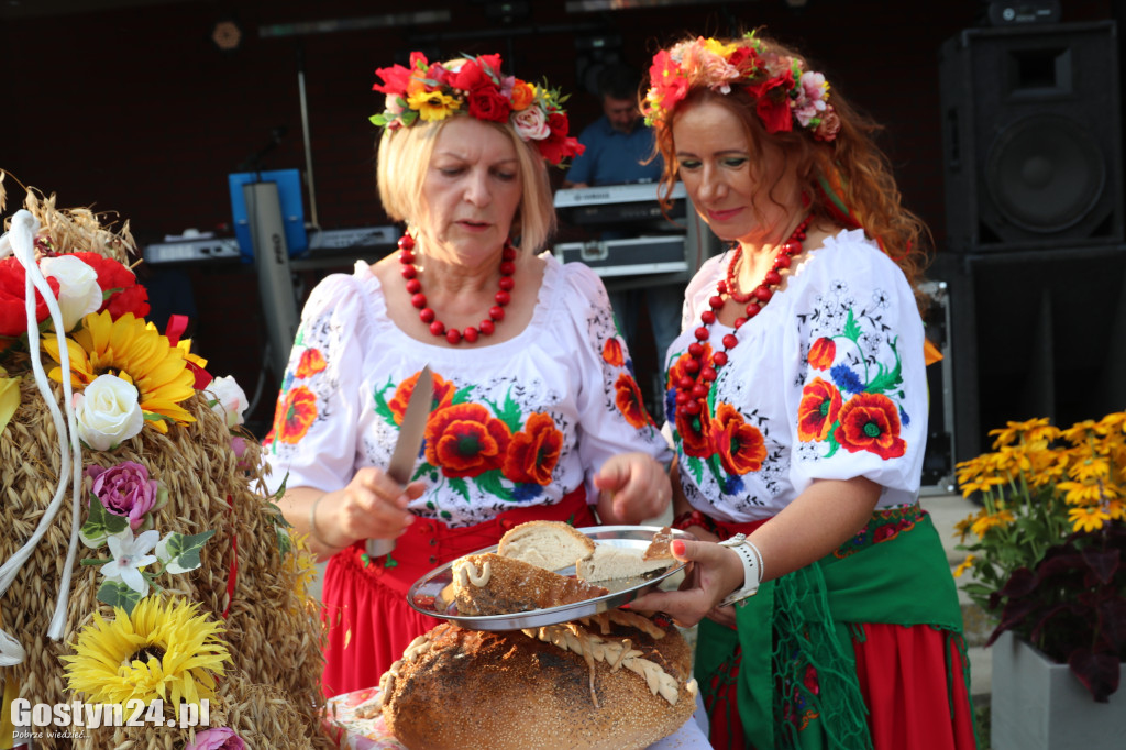 Dożynki w podgostyńskiej wsi Brzezie