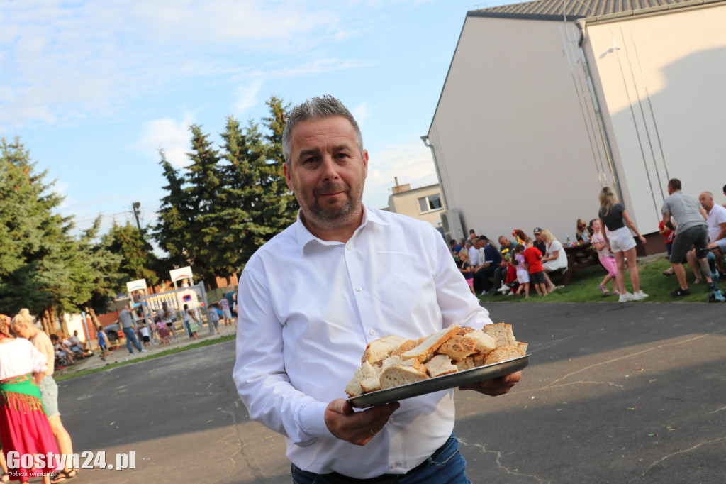 Dożynki w podgostyńskiej wsi Brzezie