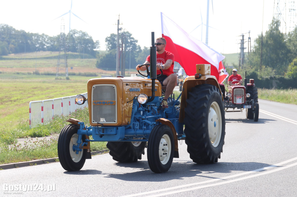 Parada zabytkowych pojazdów na Świętą Górę