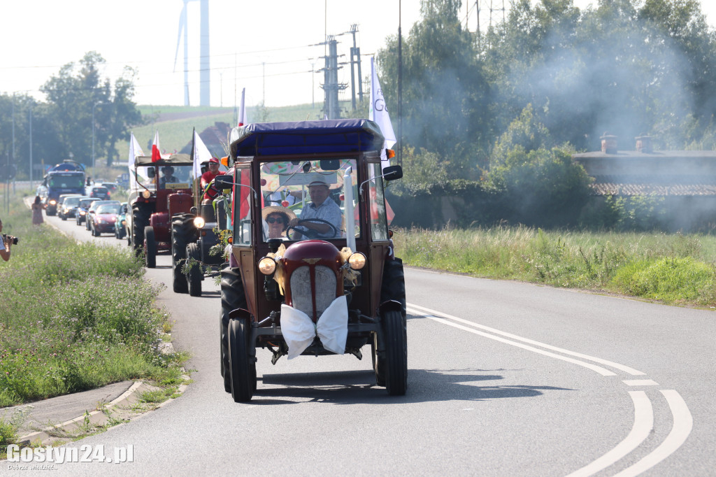 Parada zabytkowych pojazdów na Świętą Górę
