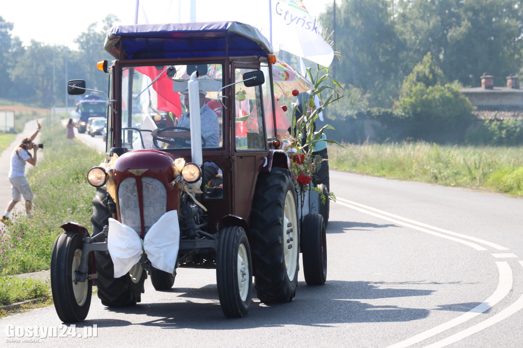 Parada zabytkowych pojazdów na Świętą Górę